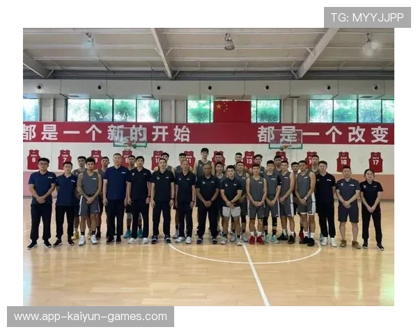 职业篮球运动员在长赛季中的体能周期化管理方法